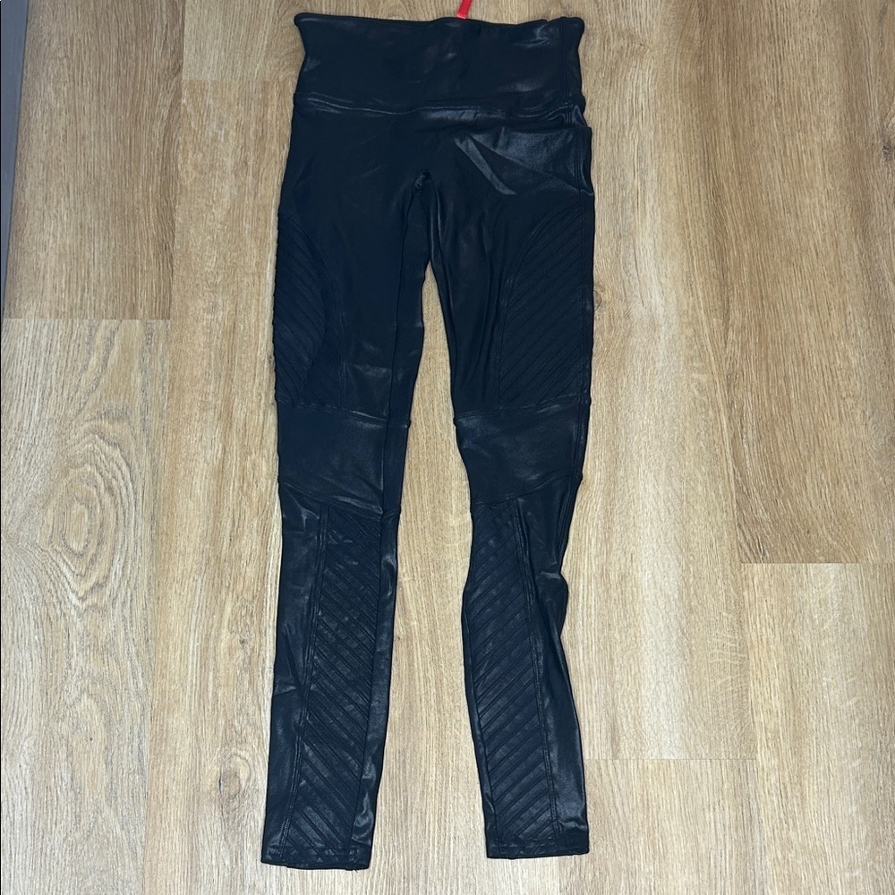 SPANX Black Textured Leggings